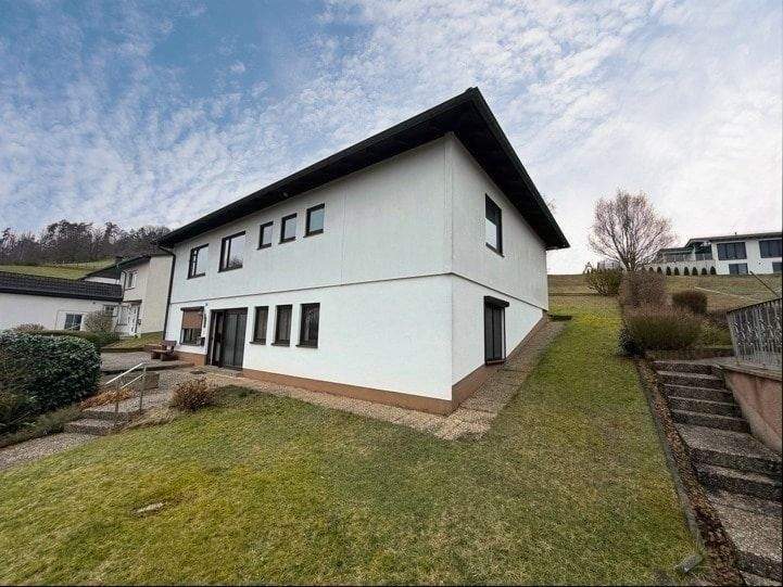 Immobilie in Ludwigsau - Wohnhaus mit Doppelgarage im sonnigen Friedlos - Bild 4