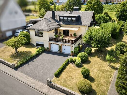 Mehrfamilienhaus zum Kauf 459.000 € 7 Zimmer 262 m² 952 m² Grundstück frei ab 01.09.2027 Gackenbach 56412