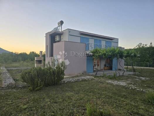 Haus zum Kauf 350.000 € 4 Zimmer 147 m² Kanjane, Drnis Drnis