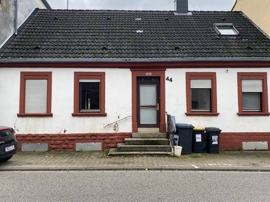 Einfamilienhaus zur Miete 900 € 4 Zimmer 125 m² frei ab sofort Illingerstrasse 44 Wemmetsweiler Merchweiler 66589