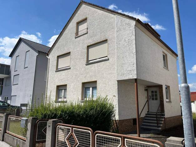 Mehrfamilienhaus zum Kauf 285.000 € 5 Zimmer 130 m² 495 m² Grundstück Zellhausen Mainhausen 63533