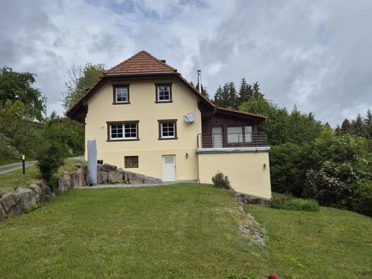 Einfamilienhaus zum Kauf 450.000 € 4 Zimmer 129 m² 833 m² Grundstück Höchenschwand Höchenschwand 79862