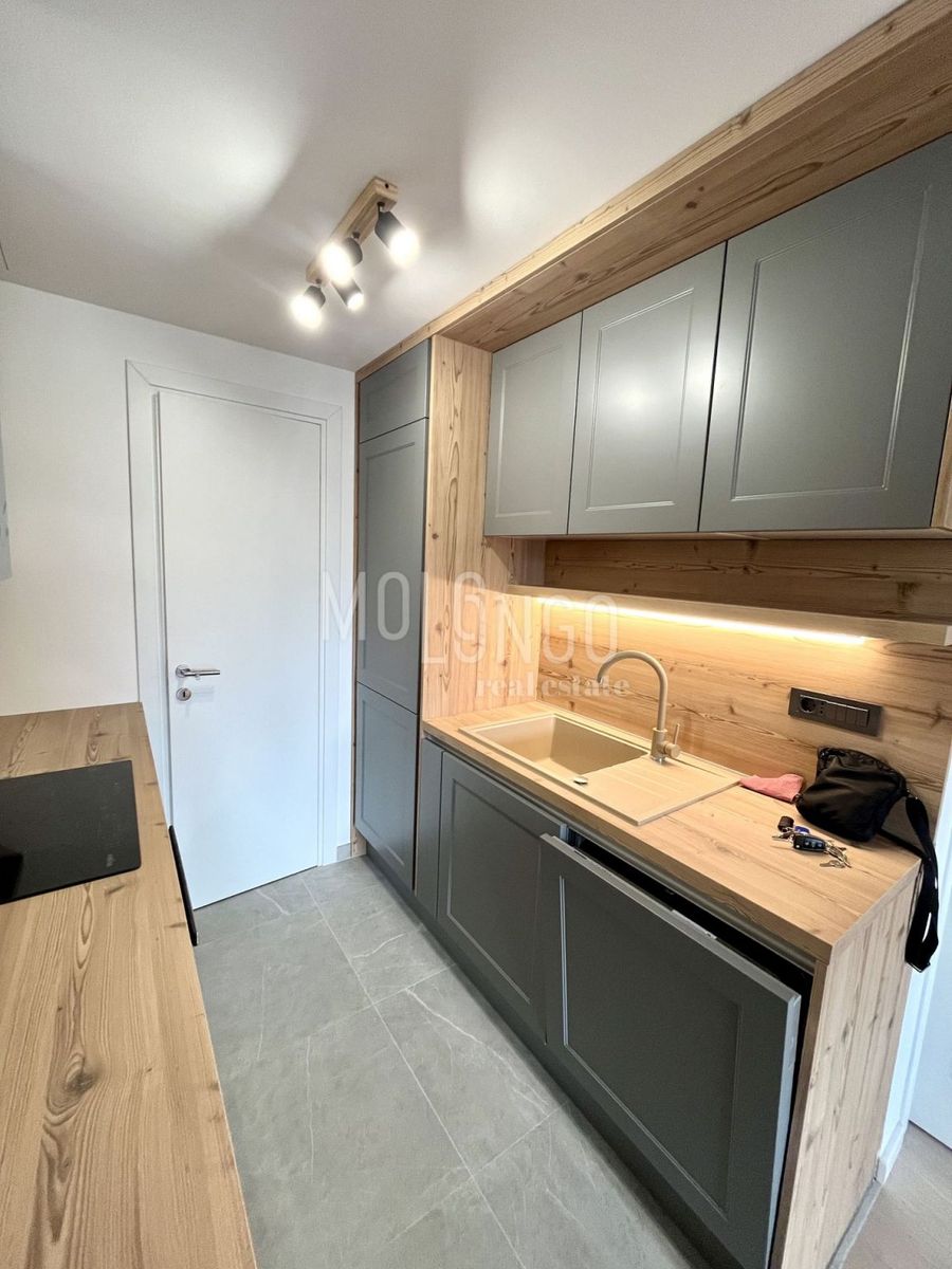 Wohnung zur Miete 850 € 2 Zimmer 54 m²<br/>Wohnfläche Rijeka