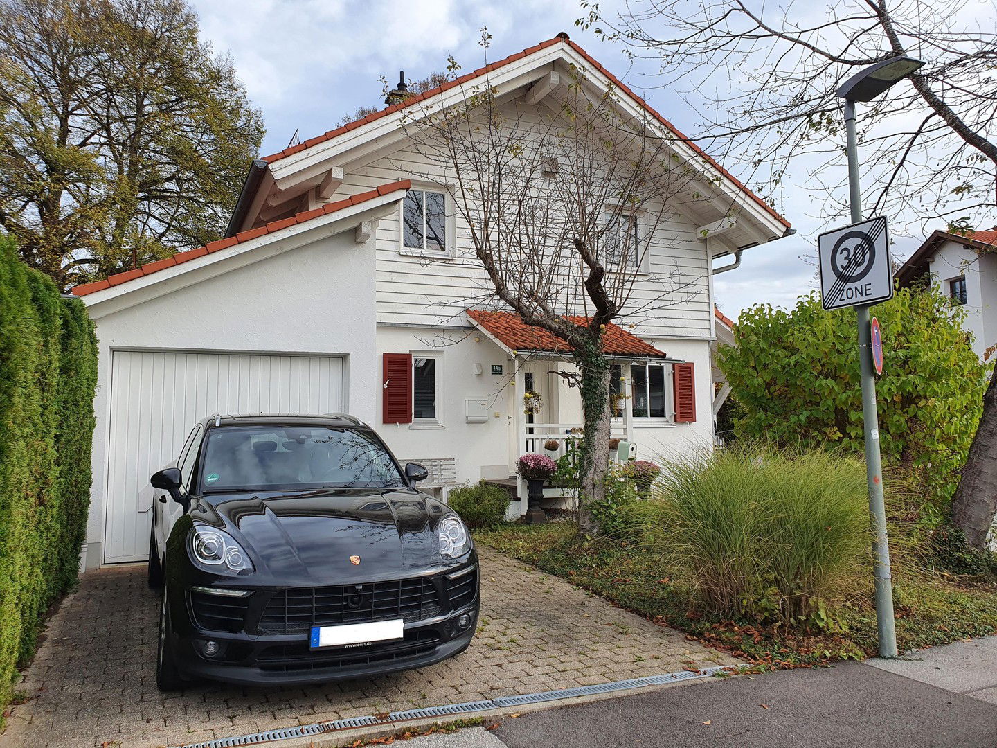 Einfamilienhaus zum Kauf provisionsfrei 1.100.000 € 4,5 Zimmer 146 m²<br/>Wohnfläche 324 m²<br/>Grundstück Murnau Murnau a. Staffelsee 82418