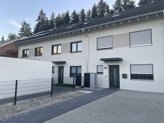 Reihenendhaus zum Kauf provisionsfrei 835.000 € 5 Zimmer 131 m²<br/>Wohnfläche 340 m²<br/>Grundstück Kraiburgerstrasse Ampfing Ampfing 84539