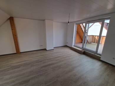 Wohnung zur Miete 650 € 3 Zimmer 66 m² Dachgeschoss, 2. Geschoss frei ab sofort Langgasse 9 Nordheim a.Main 97334