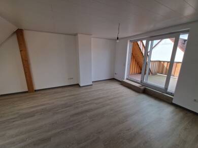Wohnung zur Miete 650 € 3 Zimmer 66 m² Dachgeschoss, 2. Geschoss frei ab sofort Langgasse 9 Nordheim a.Main 97334