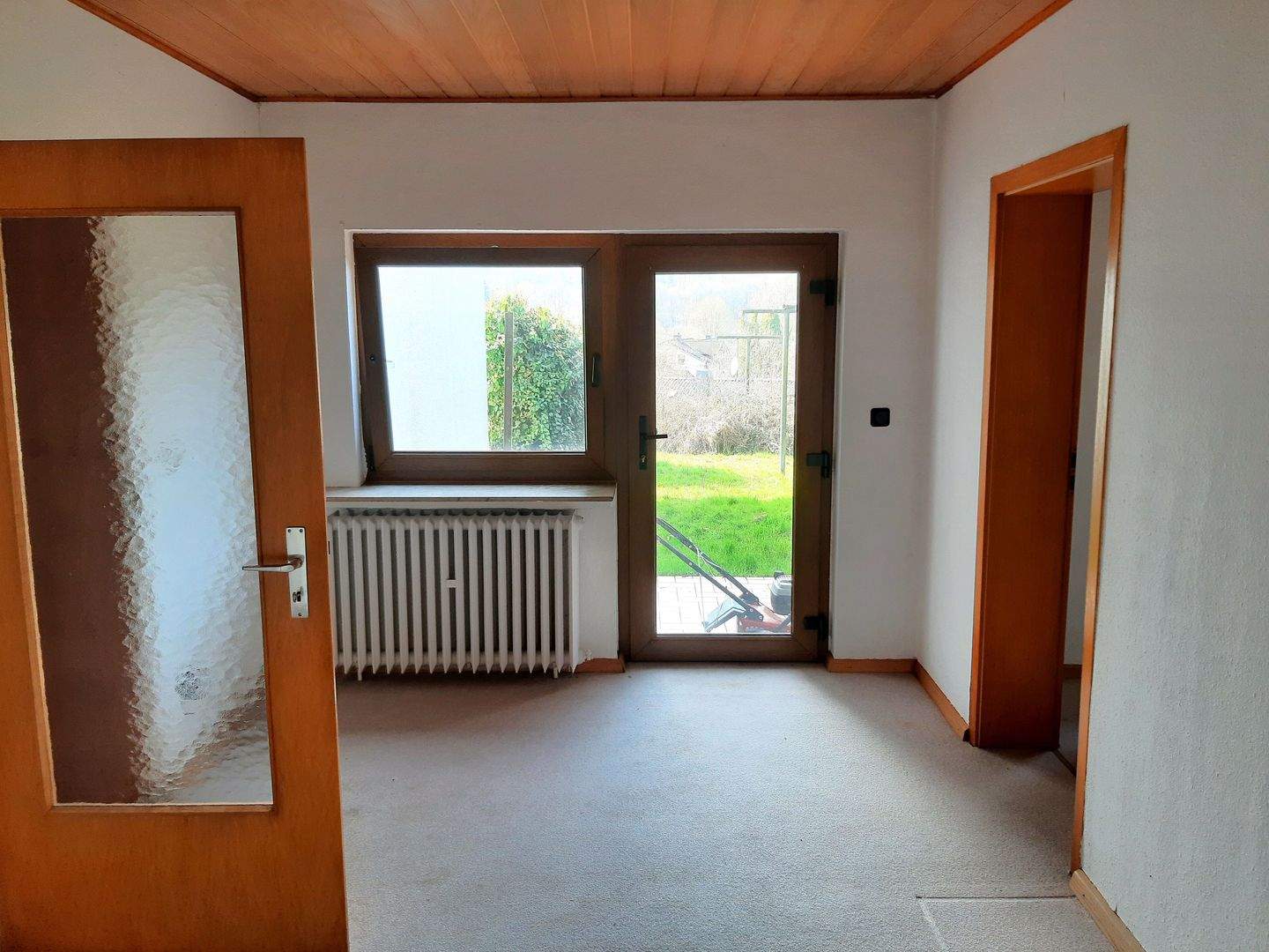 Immobilie in Engelskirchen - Zweifamilienhaus auf großzügigem Grundstück - perfekt für vielseitige Nutzungsmöglichkeiten. - Bild 0