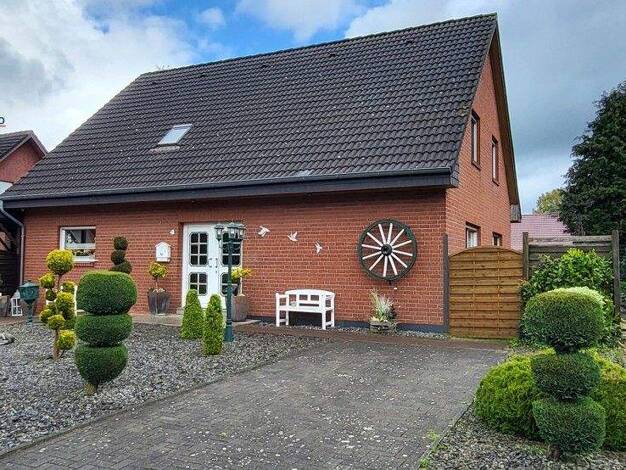 Einfamilienhaus zum Kauf 255.000 € 6 Zimmer 200 m² 843 m² Grundstück Ramsloh-Hollen Saterland / Ramsloh 26683