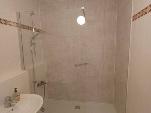 Wohnung zum Kauf 69.900 € 2 Zimmer 58,4 m² 1. Geschoss Erich-Mühsam-Straße 33 Kaßberg Kaßberg 09112