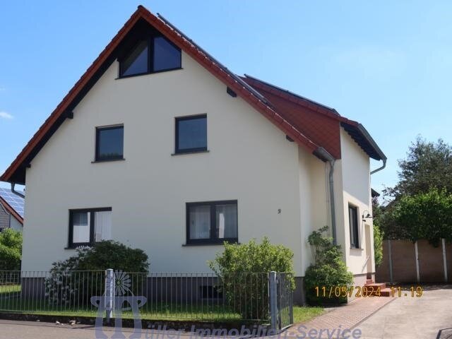 Einfamilienhaus zum Kauf 395.000 € 8 Zimmer 193 m²<br/>Wohnfläche 1.106 m²<br/>Grundstück ab sofort<br/>Verfügbarkeit Homburg Homburg 66424