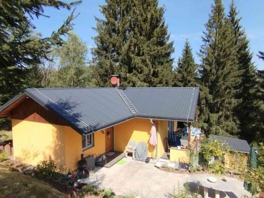 Haus zum Kauf 129.000 € 2 Zimmer 80 m² 1.108 m² Grundstück frei ab sofort Allersdorf Großbreitenbach 98701