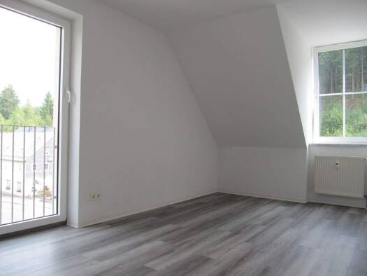 Wohnung zur Miete 350 € 2 Zimmer 64 m² 2. Geschoss frei ab sofort Tannenbergsthal Muldenhammer 08262