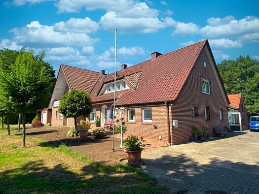 Einfamilienhaus zum Kauf 337.000 € 9 Zimmer 249 m² 3.658 m² Grundstück Lahre Haselünne 49740