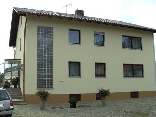 Mehrfamilienhaus zur Miete 1.300 € 10 Zimmer 185 m² 1.000 m² Grundstück frei ab sofort Haingersdorf Reisbach Reisbach, Niederbay 94419