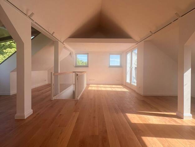 Wohnung zum Kauf 380.000 € 4 Zimmer 104,6 m² Dachgeschoss, 3. Geschoss frei ab sofort Soest Soest 59494