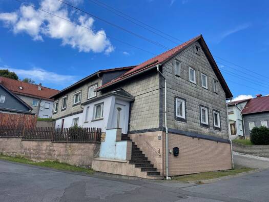 Mehrfamilienhaus zum Kauf provisionsfrei 66.666 € 8,5 Zimmer 240 m² 546 m² Grundstück frei ab sofort Hauptstraße 57 Waffenrod Eisfeld 98673