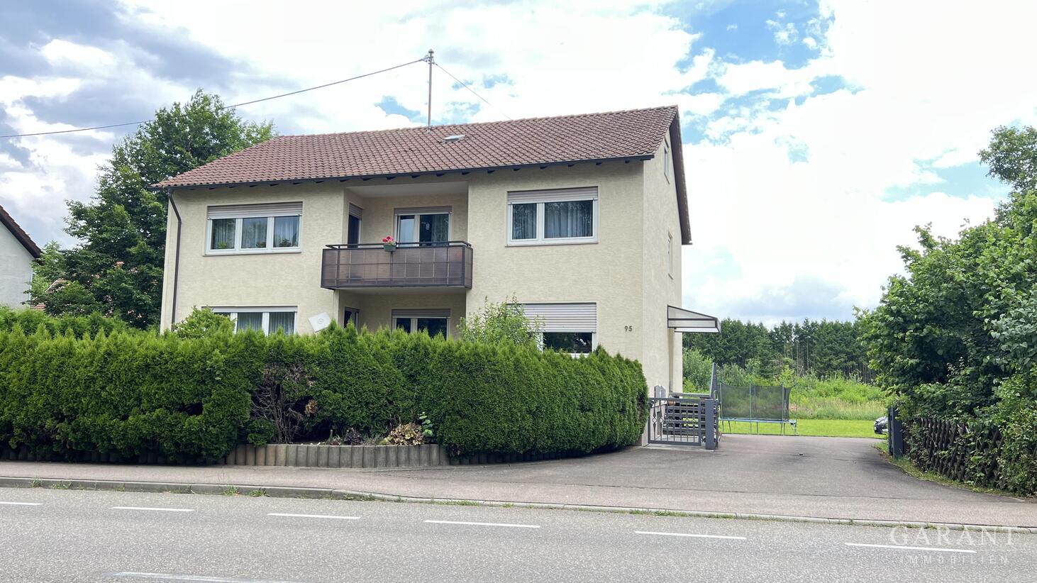 Mehrfamilienhaus zum Kauf 480.000 € 6 Zimmer 192 m²<br/>Wohnfläche 475 m²<br/>Grundstück Mögglingen Mögglingen 73563