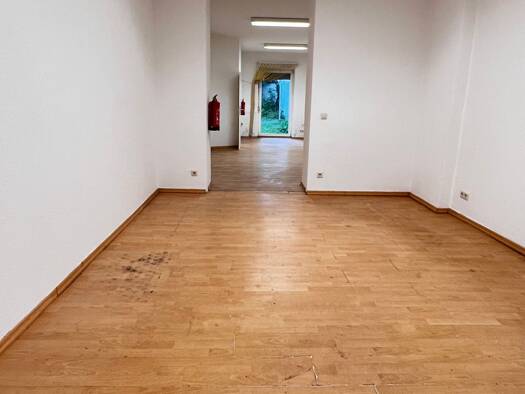 Laden zur Miete provisionsfrei 1.701 € 1 Zimmer 48,6 m² Verkaufsfläche Neue Bahnhofstraße 3 Friedrichshain Friedrichshain-Kreuzberg 10245