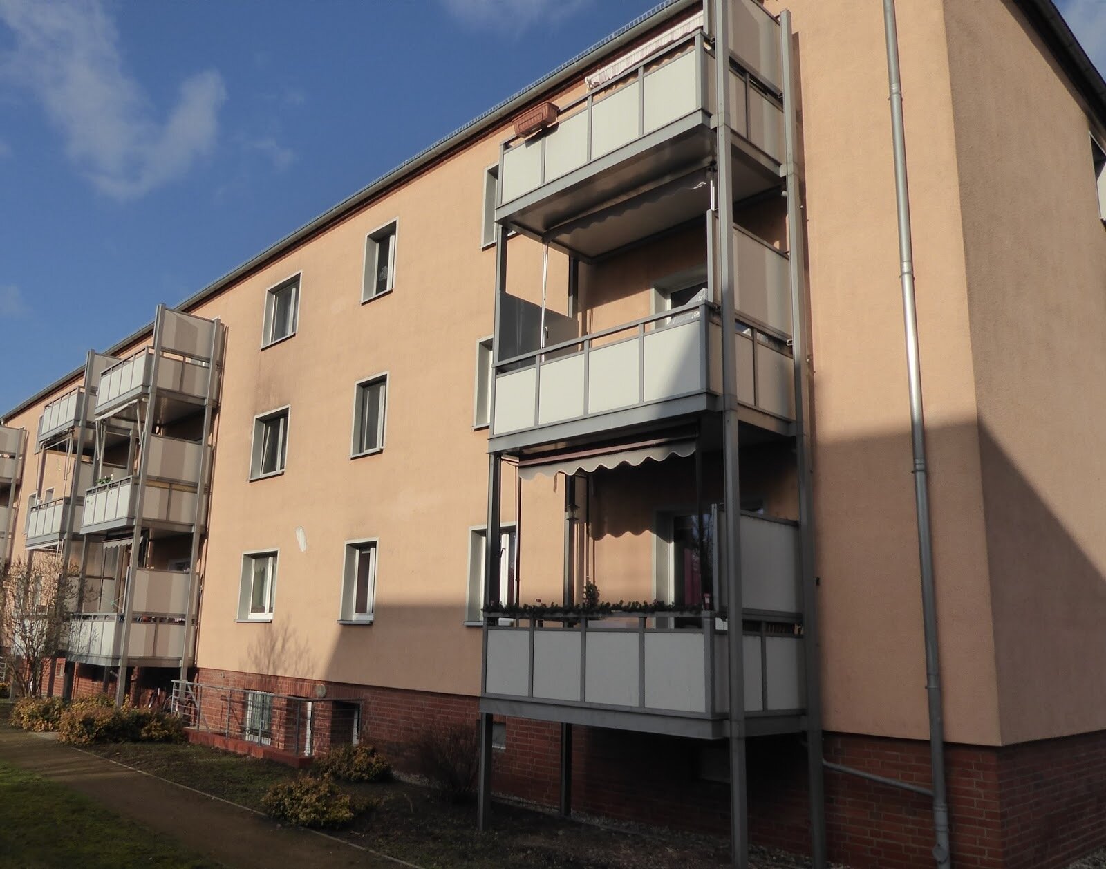 Wohnung zur Miete 359 € 2 Zimmer 58 m²<br/>Wohnfläche 1.<br/>Geschoss 01.02.2025<br/>Verfügbarkeit Dessauer Str. 113 Piesteritz Lutherstadt Wittenberg 06886