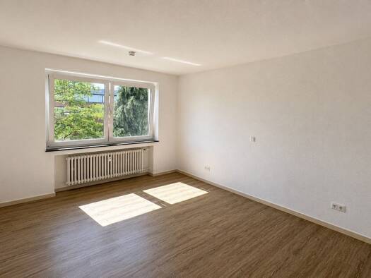 Wohnung zur Miete 750 € 3 Zimmer 88 m² 3. Geschoss frei ab sofort Cracau Krefeld 47799