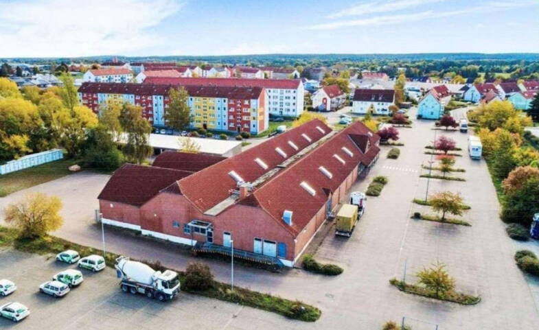 Ladenfläche zur Miete provisionsfrei 7.500 € 2.000 m² Verkaufsfläche Straße der Opfer des Faschismus 57 Gardelegen Gardelegen 39638