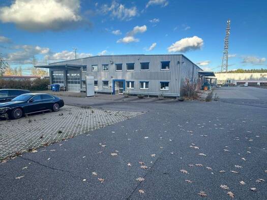Logistikzentrum zur Miete provisionsfrei 5,15 € 1.800 m² Lagerfläche Pleißa Limbach-Oberfrohna 09212