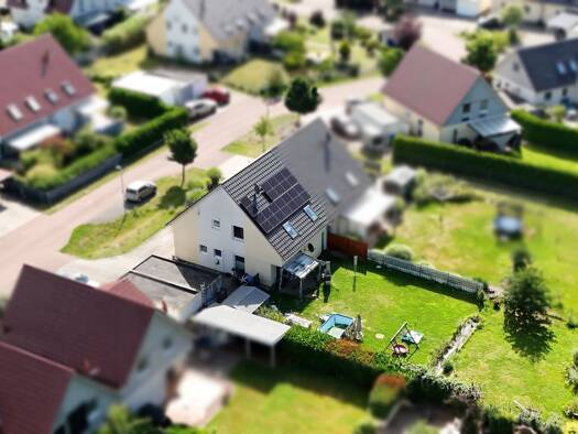 Doppelhaushälfte zum Kauf 275.000 € 5 Zimmer 125 m² 660 m² Grundstück Offen Bergen 29303