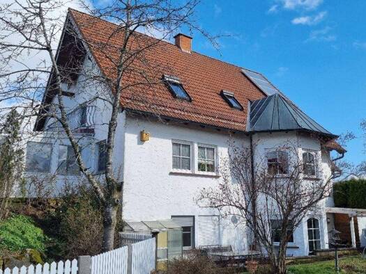 Einfamilienhaus zum Kauf 395.000 € 10 Zimmer 223 m² 1.038 m² Grundstück Platz Geroda 97779