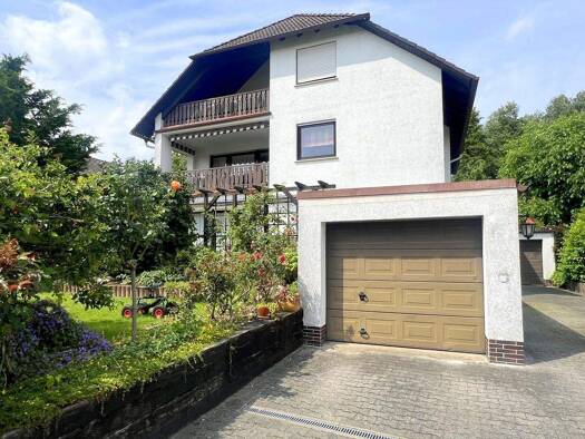 Mehrfamilienhaus zum Kauf 849.500 € 8 Zimmer 273,4 m² 843 m² Grundstück Petterweil Karben 61184