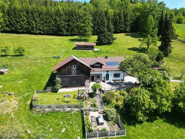 Bauernhaus zum Kauf 450.000 € 6 Zimmer 154 m² 13.532 m² Grundstück Muschenried Zachenberg 94239