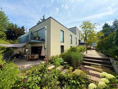 Mehrfamilienhaus zum Kauf als Kapitalanlage geeignet 1.850.000 € 12 Zimmer 380 m² 696 m² Grundstück Zirndorf Zirndorf 90513