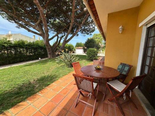Haus zum Kauf 637.000 € 4 Zimmer 315 m² 2.294 m² Grundstück Nadadouro 2500-561