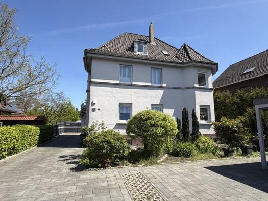Mehrfamilienhaus zum Kauf als Kapitalanlage geeignet 389.000 € 8 Zimmer 200 m² 573 m² Grundstück Schwarzer Weg Kernstadt Nord Peine 31224