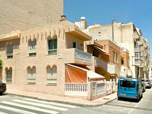 Reihenhaus zum Kauf 230.500 € 3 Zimmer 108 m² ARQUITECTO LARRAMENDI 9 Torrevieja 03182