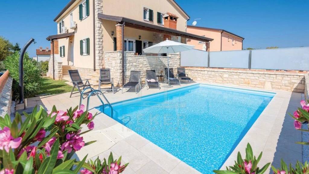 Doppelhaushälfte zum Kauf 670.000 € 4 Zimmer 155 m² 214 m² Grundstück Umag 52470