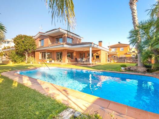 Einfamilienhaus zum Kauf 1.300.000 € 5 Zimmer 686 m² 996 m² Grundstück Calafell 43880