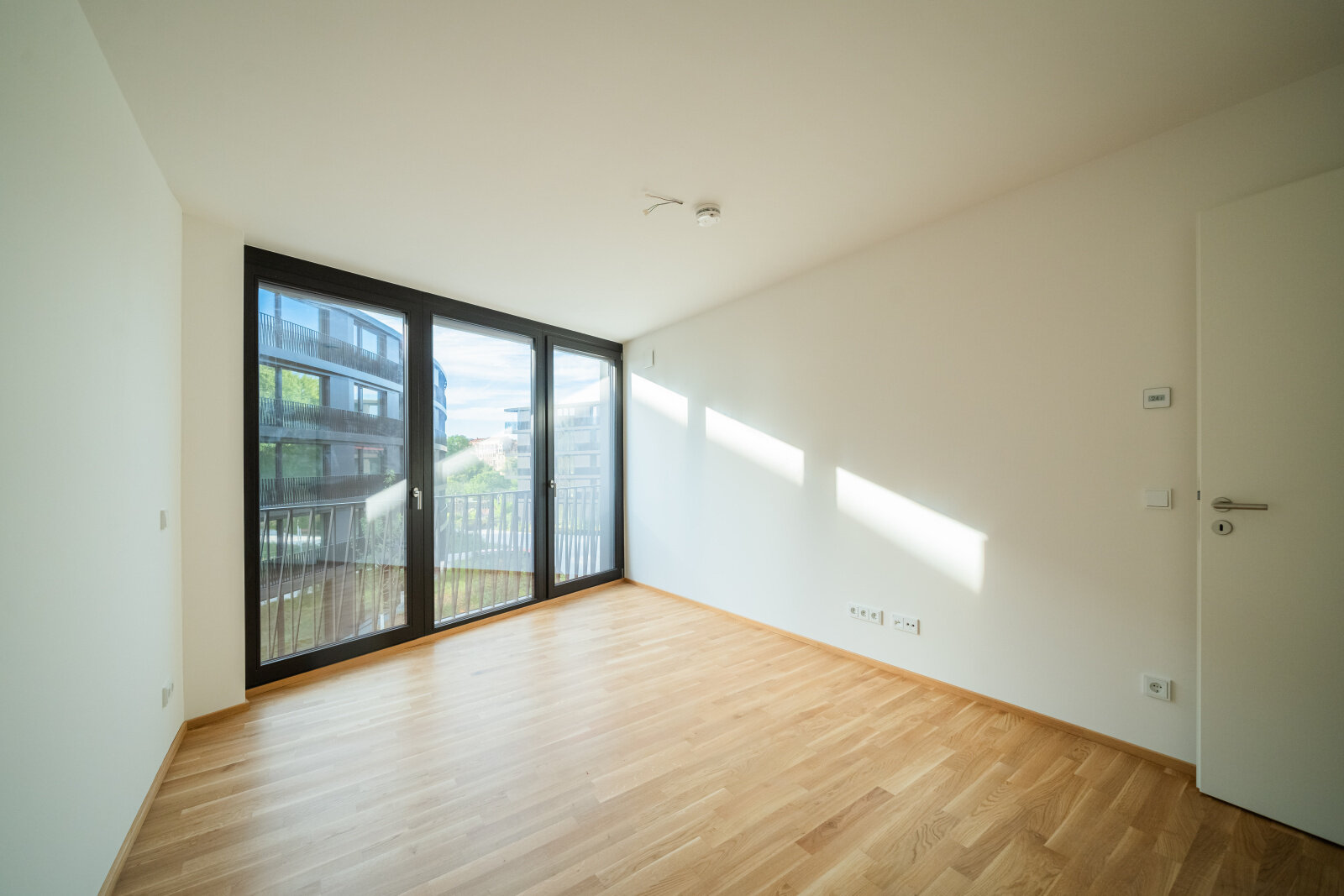 Wohnung zum Kauf provisionsfrei 328.200 € 2 Zimmer 57 m²<br/>Wohnfläche 1.<br/>Geschoss ab sofort<br/>Verfügbarkeit Leipziger Vorstadt (Eisenbahnstr.) Dresden 01127