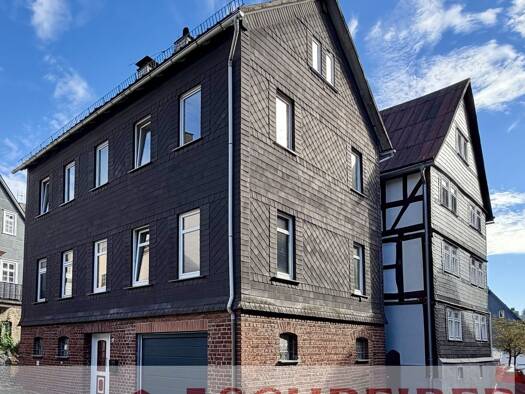 Einfamilienhaus zum Kauf 185.000 € 7 Zimmer 138 m² 106 m² Grundstück Bad Laasphe Bad Laasphe 57334