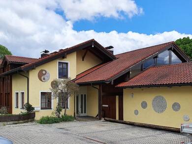 Mehrfamilienhaus zum Kauf 1.690.000 € 22 Zimmer 720 m² 1.500 m² Grundstück Neumarkt-Sankt Veit Neumarkt-Sankt Veit 84494