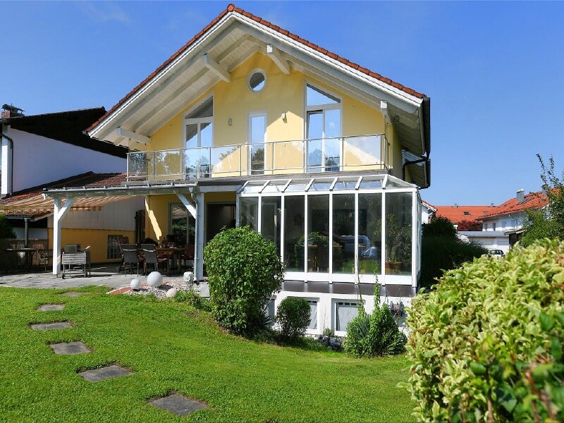 Einfamilienhaus zum Kauf 1.295.000 € 6 Zimmer 233 m²<br/>Wohnfläche 618 m²<br/>Grundstück Rosenheim 83026