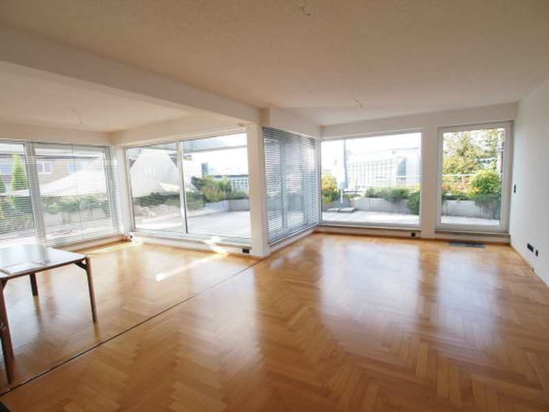 Wohnung zur Miete 700 € 3 Zimmer 124 m²<br/>Wohnfläche ab sofort<br/>Verfügbarkeit Elberfelder Straße Nordstadt Remscheid 42853