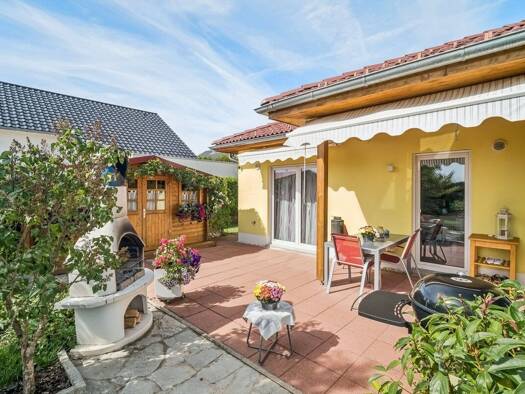 Bungalow zum Kauf 540.000 € 5 Zimmer 137 m² 673 m² Grundstück Bonndorf Bonndorf im Schwarzwald 79848