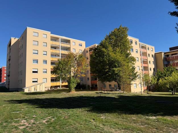 Wohnung zum Kauf 143.500 € 3 Zimmer 75,8 m² 2. Geschoss Schwarzwaldstraße Stadtgebiet Sankt Georgen im Schwarzwald 78112