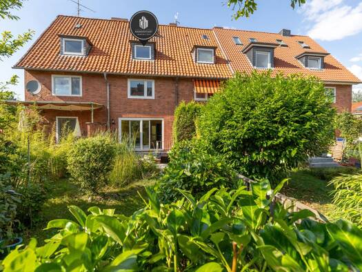 Reihenmittelhaus zum Kauf 290.000 € 5 Zimmer 83 m² 150 m² Grundstück Rotes Feld Lüneburg 21335