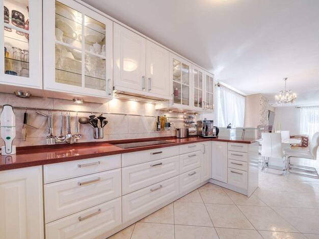 Einfamilienhaus zum Kauf 699.000 € 8 Zimmer 348,3 m² 810 m² Grundstück Grävenwiesbach 61279