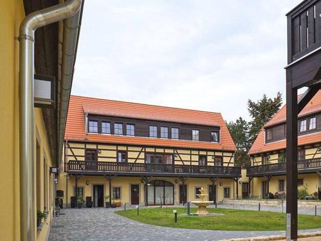 Wohnung zur Miete 660 € 2 Zimmer 65,5 m² EG Kesselsdorfer Straße 185 Naußlitz Dresden 01169