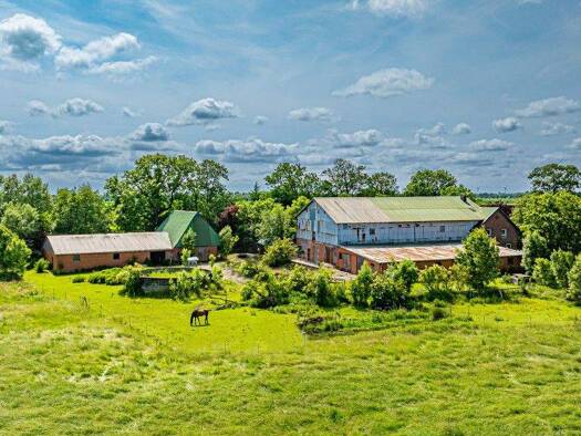 Bauernhaus zum Kauf 499.000 € 9 Zimmer 386 m² 21.040 m² Grundstück Krützfleth 3 Neuendorf-Sachsenbande / Sachsenbande 25554