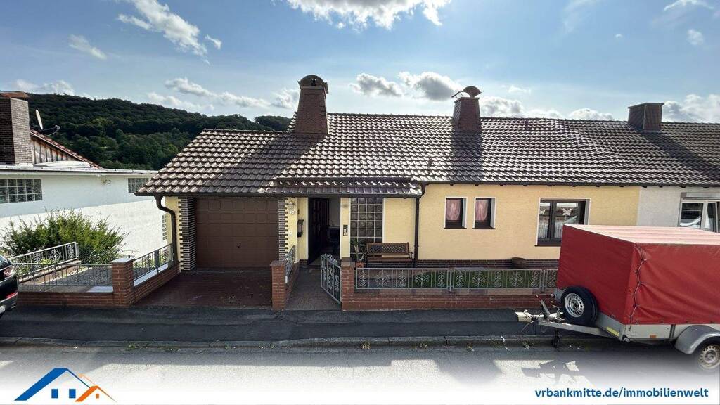 Doppelhaushälfte zum Kauf provisionsfrei 144.000 € 4 Zimmer 105 m² 714 m² Grundstück frei ab sofort Hundelshausen Witzenhausen 37215