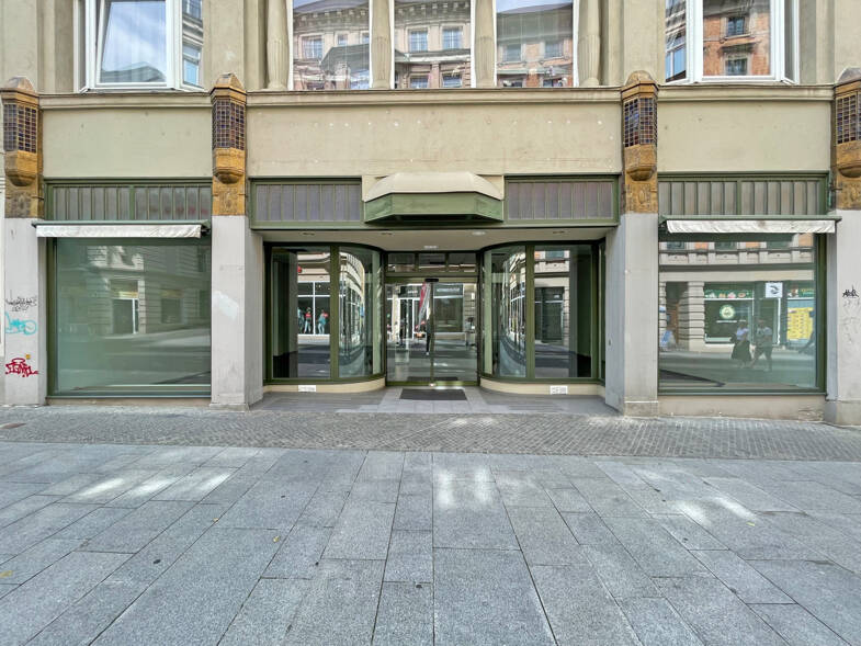 Laden zur Miete 10 € 2 Zimmer 200 m² Verkaufsfläche Leipziger Straße 79 Innenstadt Halle 06108